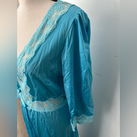 Vintage 70’s Goddess Nightgown L/XL Blue Nylon Gown Made in Greece Lingerie - Picture 3 of 6